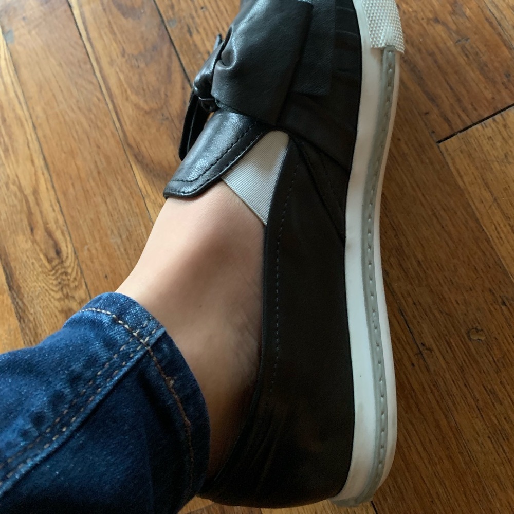 SOLD!! Miu Miu Napa Leather knot bow sneakers 9.5 - Picture 5 of 6